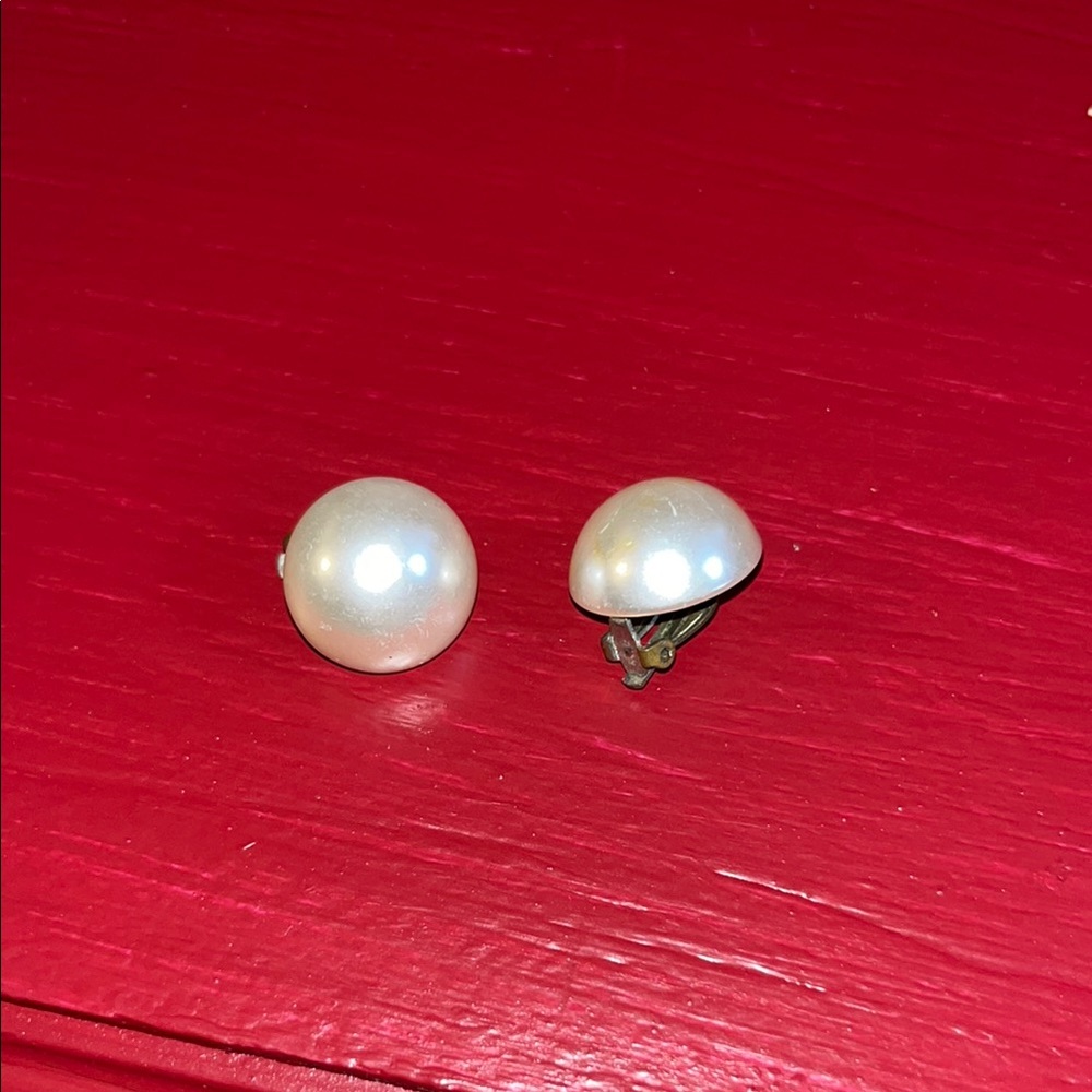 Elegant Pearl Clip-On Earrings